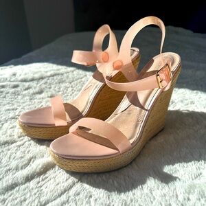 Shoe Dazzle Soft Pink Wedge Sandals Size 10